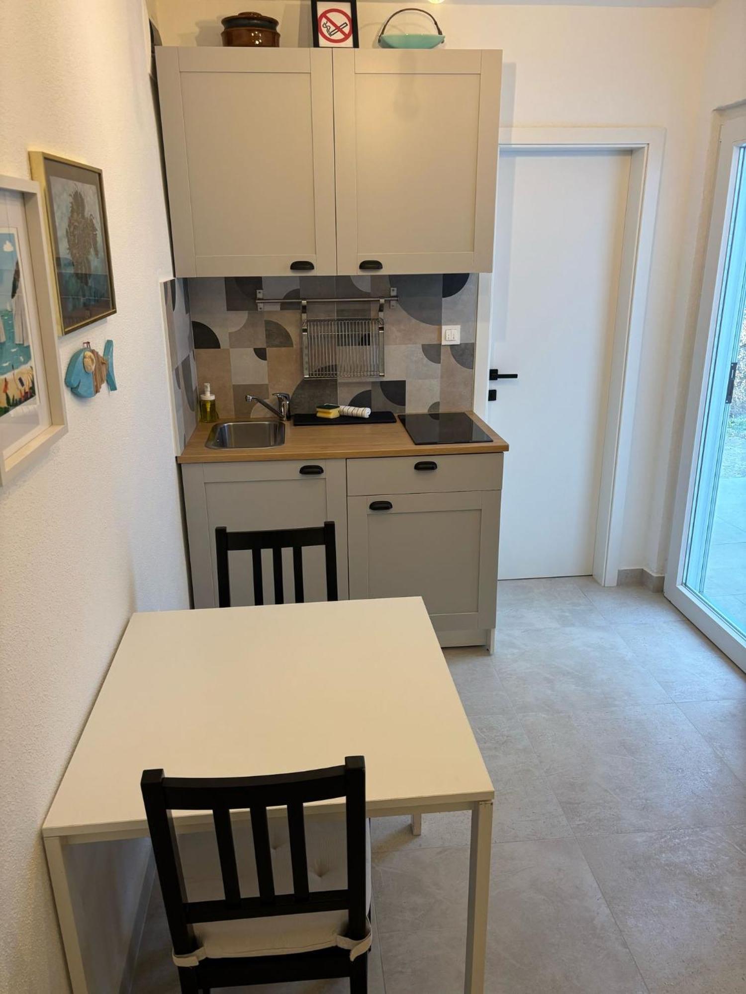 Apartment Ana Vis Zewnętrze zdjęcie
