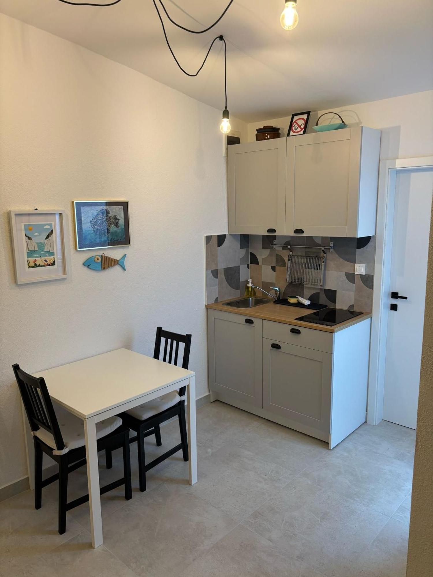 Apartment Ana Vis Zewnętrze zdjęcie
